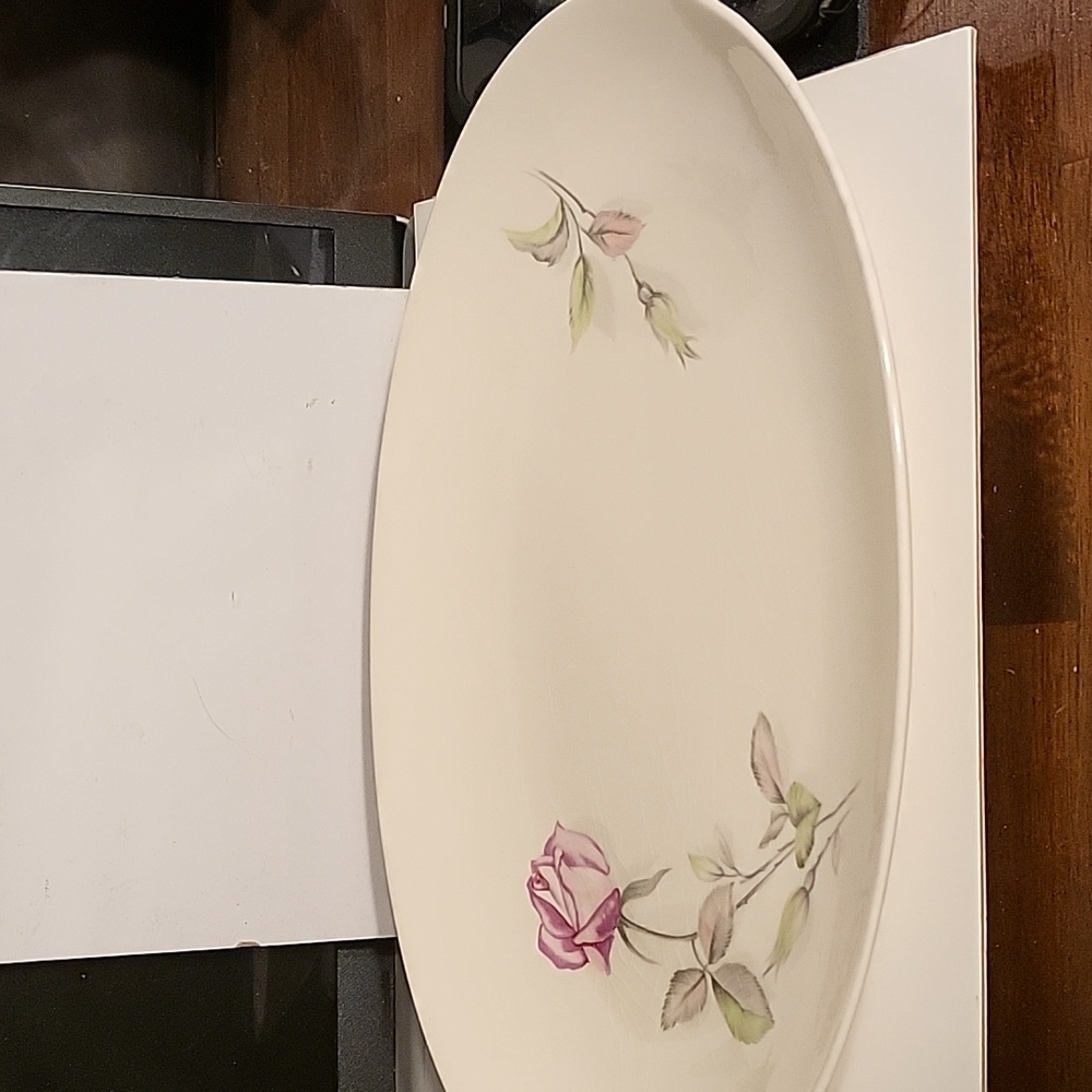 Rosemary Rose Oval Serving Plate